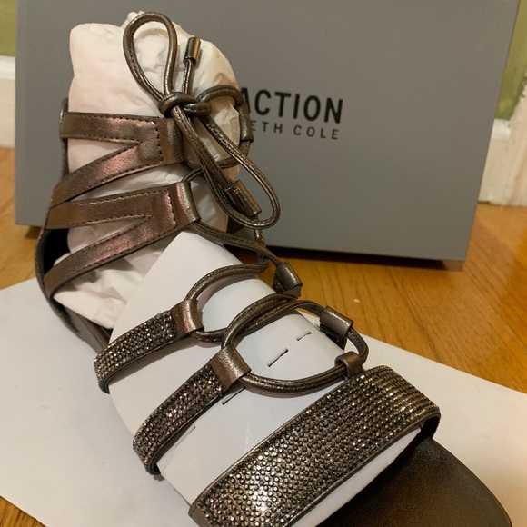 New Kenneth Cole Lost Look Gladiator Laceup Sandal - Picture 9 of 12